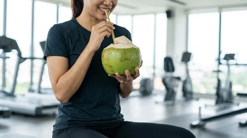 Ăn dừa và uống nước dừa có gây tăng cân không?