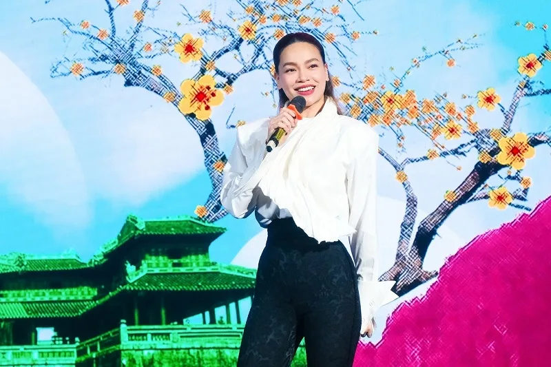 Sự nghiệp ca hát của Hồ Ngọc Hà